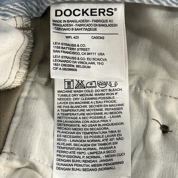 Dockers Mens Khaki Pants Size 33 x 32 Slim Tapered Classic Trousers Office Work - Picture 13 of 16